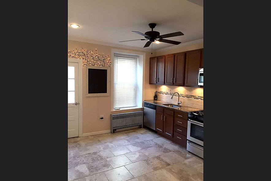 126 Jamestown Ave - Kitchen