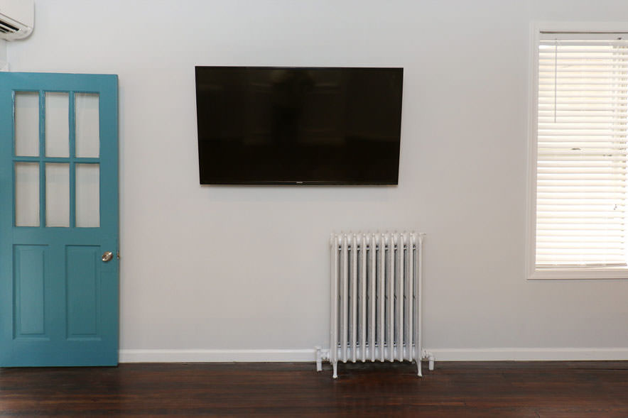 4231 Manayunk Avenue - Living Room